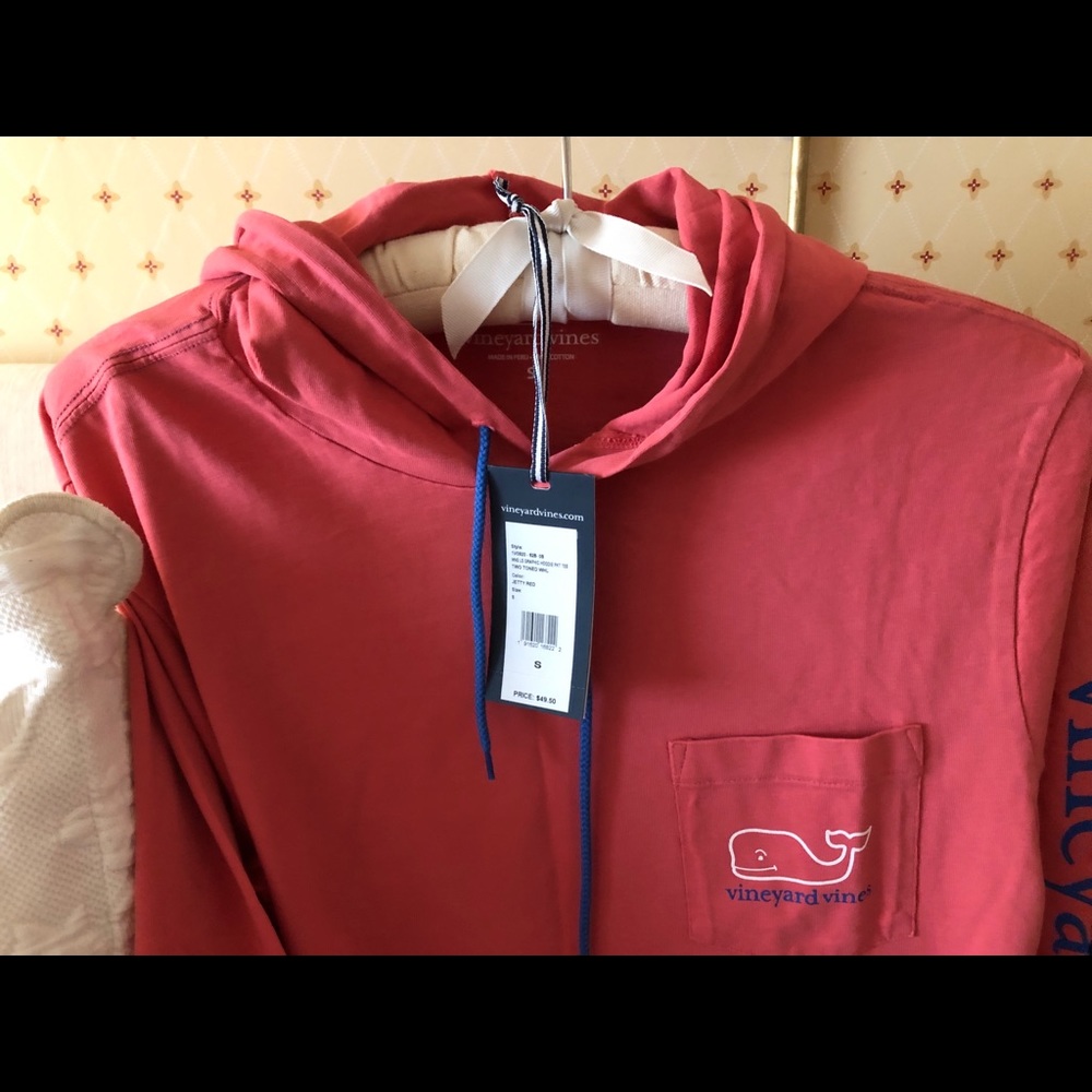 Vineyard Vines lightweight long sleeve hoodie
